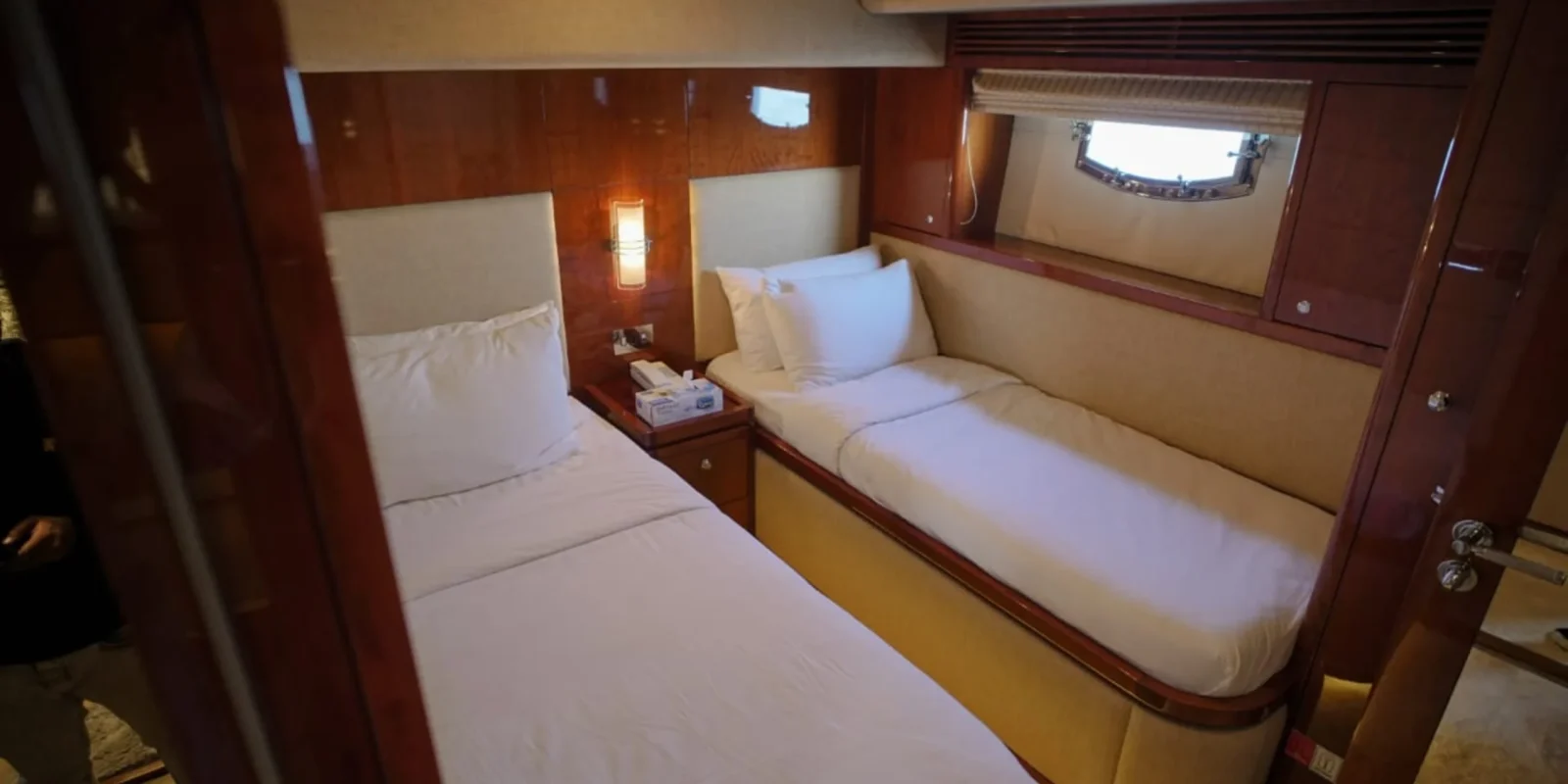 40e6ba88-2a80-43ec-a957-d85697182b9c-0018